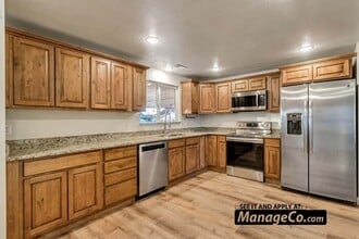 2052 S 2000 W in Syracuse, UT - Building Photo - Building Photo