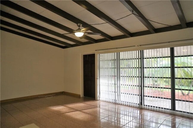 2512 Key Largo Ln in Fort Lauderdale, FL - Building Photo - Building Photo