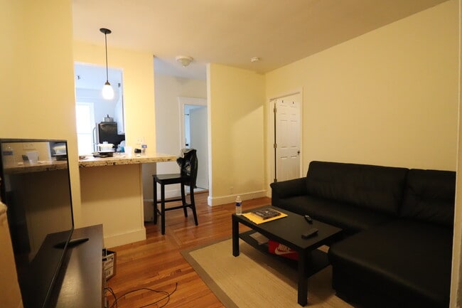 property at 2003 Commonwealth Ave