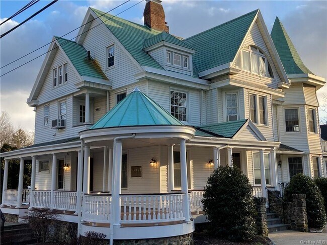 property at 224 Bedford Rd