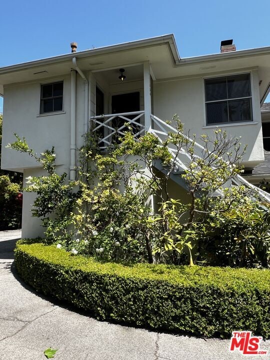 property at 130 S Bowling Green Way