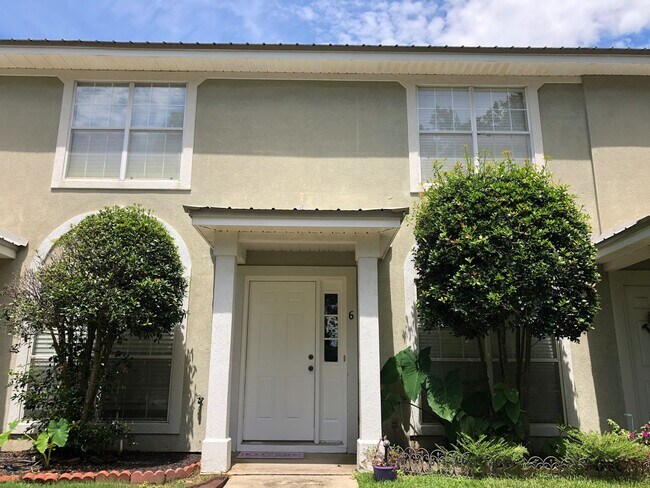 property at 400 E 24th Ave