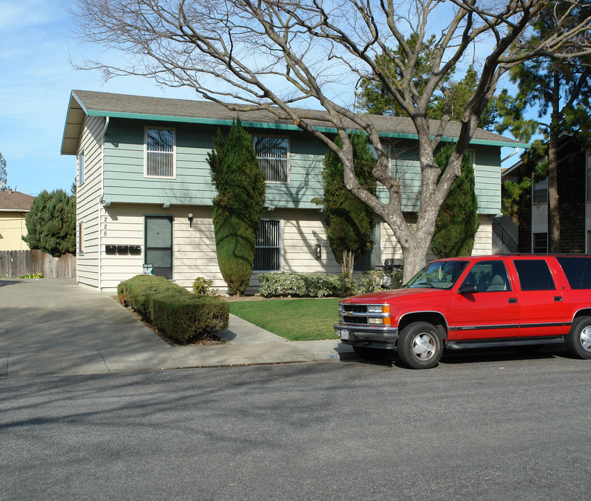 1225 Washington Ave in Sunnyvale, CA - Building Photo