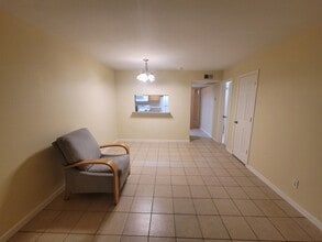 215 Postoffice St, Unit 801 in Galveston, TX - Building Photo - Building Photo