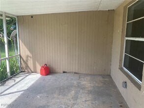 650 Creuset Ave S in Lehigh Acres, FL - Building Photo - Building Photo
