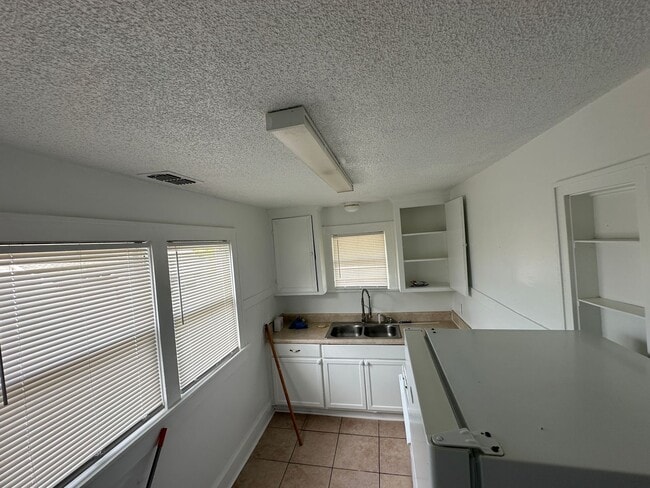 136 Ave C NE in Winter Haven, FL - Building Photo - Building Photo