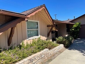 2231 Nutwood Ave in Fullerton, CA - Building Photo - Building Photo