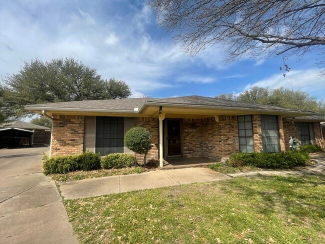 property at 4508 Mill Pond Ct