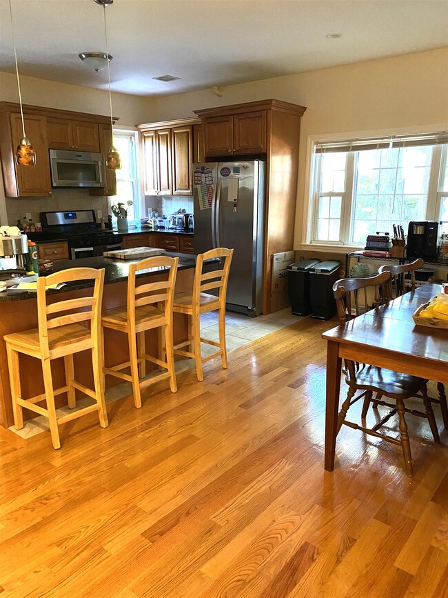 119 Morrison Ave, Unit 1 in Somerville, MA - Building Photo - Building Photo