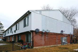 Algonquin Apartments in Rolling Meadows, IL - Building Photo - Building Photo