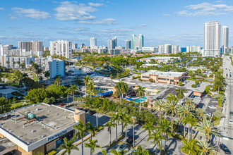 26 Diplomat Pky in Hallandale Beach, FL - Building Photo - Building Photo