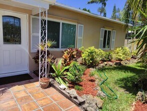 127 SW 12th Ave in Boynton Beach, FL - Building Photo - Building Photo