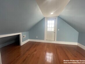 3 Grafton St, Unit 1 in Boston, MA - Building Photo - Building Photo