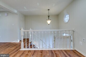 1589 Woodcrest Dr in Reston, VA - Building Photo - Building Photo