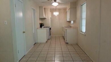 5519 Mendota Ln in Houston, TX - Building Photo - Building Photo