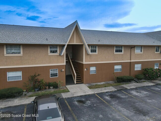 205 Bristol Ln in Melbourne, FL - Building Photo - Building Photo