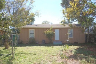 1737 Ave C NE in Winter Haven, FL - Building Photo - Building Photo