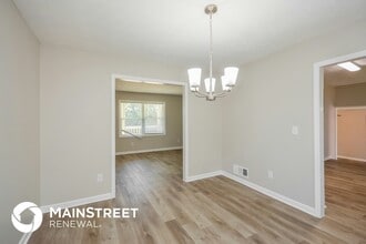 6950 Carleen Ct in Stonecrest, GA - Building Photo - Building Photo