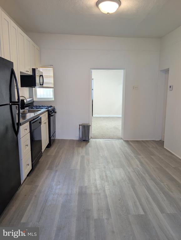 property at 509 E Snyder Ave