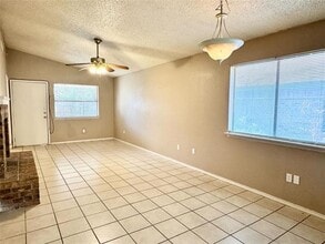 5811 Mansfield Rd in Arlington, TX - Building Photo - Building Photo