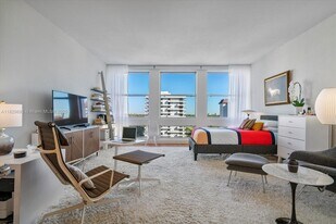 700 Biltmore Way in Coral Gables, FL - Building Photo