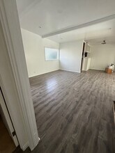 19516 Stagg St in Los Angeles, CA - Foto de edificio - Building Photo