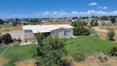 853 S 200 E in Blanding, UT - Building Photo - Building Photo