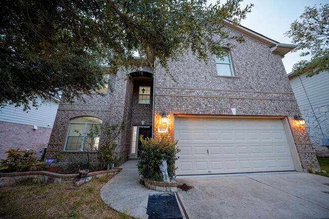 9517 Eagle Knoll Dr in Austin, TX - Building Photo - Building Photo