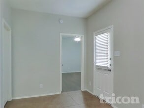 130 Sacajewa Dr in La Marque, TX - Building Photo - Building Photo