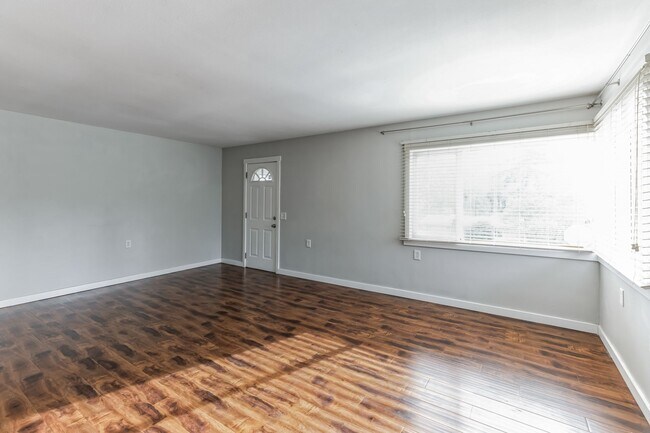 10827 10th Ave SW in Seattle, WA - Building Photo - Building Photo