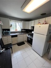 572 W Ferry St in Buffalo, NY - Building Photo - Building Photo