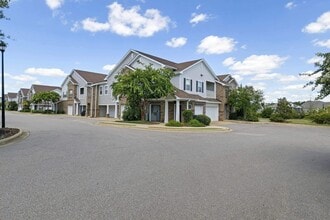 Century HomePlace in Prattville, AL - Foto de edificio - Building Photo