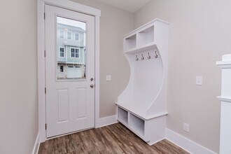 1819 Bungalow Row in Wilmington, NC - Building Photo - Building Photo