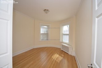 19 Green St-Unit -APT# 2-R in Brookline, MA - Building Photo - Building Photo