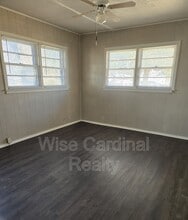 1106 E Broadway St in Brownfield, TX - Building Photo - Building Photo