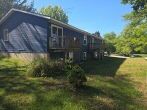 803 Fountain St NE in Grand Rapids, MI - Building Photo - Building Photo