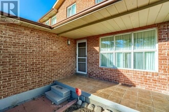 25 Sheringham St in Brampton, ON - Building Photo - Building Photo