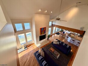 73 Forest Lake Dr in West Milford, NJ - Building Photo - Building Photo