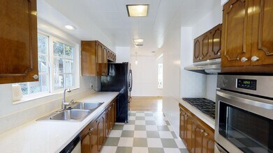 3758 Tuller Ave in Los Angeles, CA - Building Photo - Building Photo