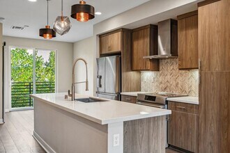 1805 16th St in Oakland, CA - Building Photo - Building Photo