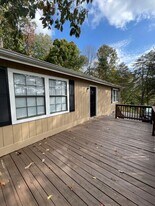 462 Sevier St in Middle Valley, TN - Building Photo