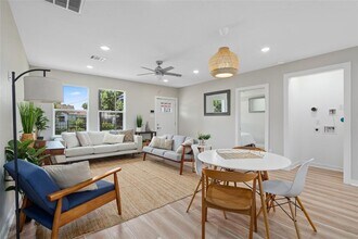 5615 Barremore St in Houston, TX - Building Photo - Building Photo