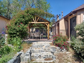 7370 Wild Horse Canyon Rd in Wrightwood, CA - Building Photo - Building Photo