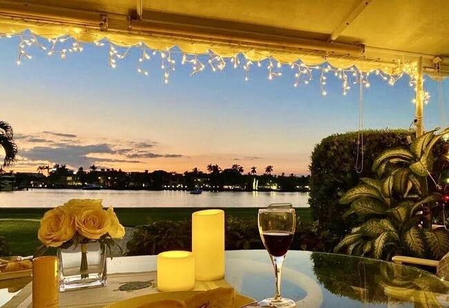 property at 314 Venetian Dr