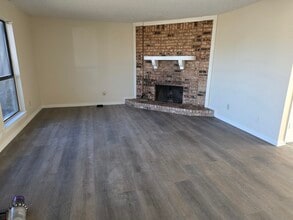 2222 Ridgedale Dr in Carrollton, TX - Building Photo - Building Photo