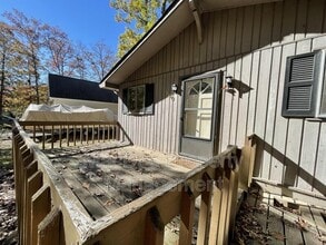 900 Lakeview Pkwy in Locust Grove, VA - Building Photo - Building Photo