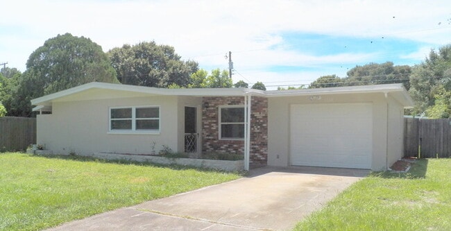 property at 1224 N Saturn Ave