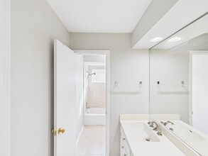 7611 Hopewell Ln in Houston, TX - Building Photo - Building Photo