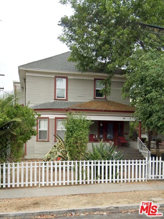 property at 2909 S Catalina St