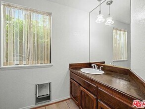 1141 17th St in Santa Monica, CA - Building Photo - Building Photo